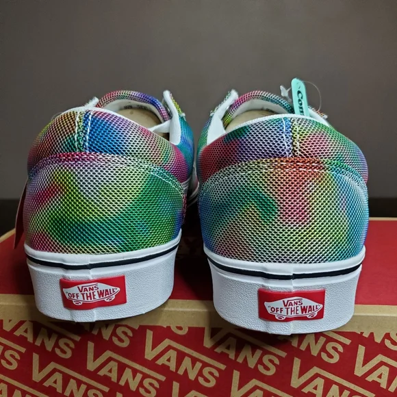 Vans Comfycush Old Skool In Bloom Men Size 11.5, Women Size 13